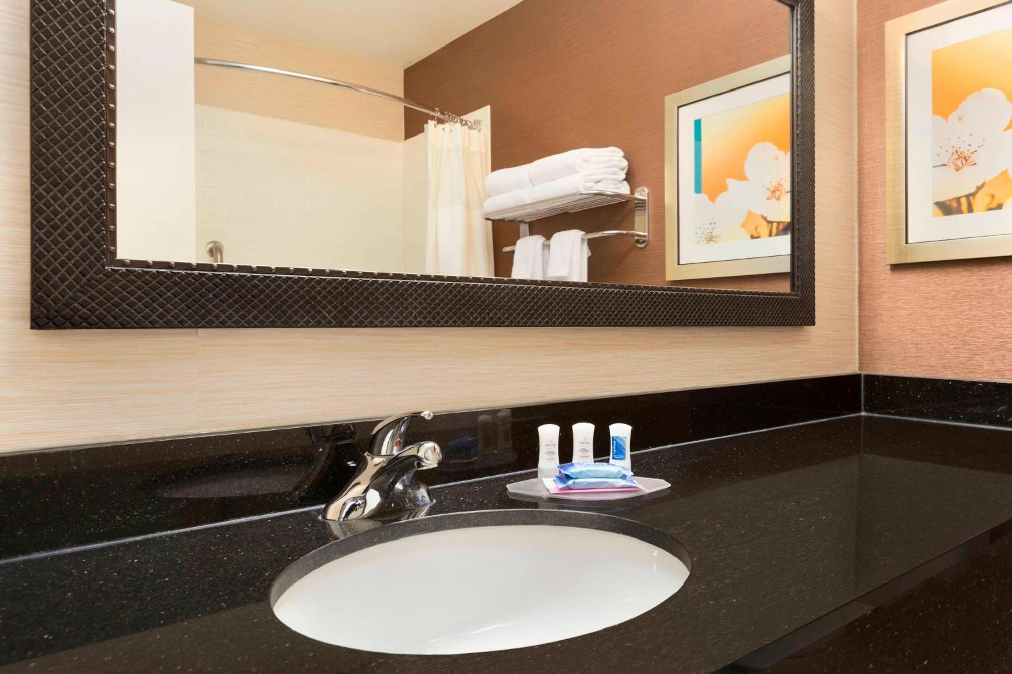 Fairfield Inn & Suites Midland Buitenkant foto